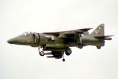 BAe_Harrier_GR5_ZD322_CFen_