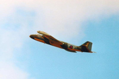 Fenton-Canberra-flypast-100-Sqn-PoP-late-80s