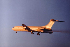 Fenton-VC10-flypast.-Passing-out-Parade-mid-80s